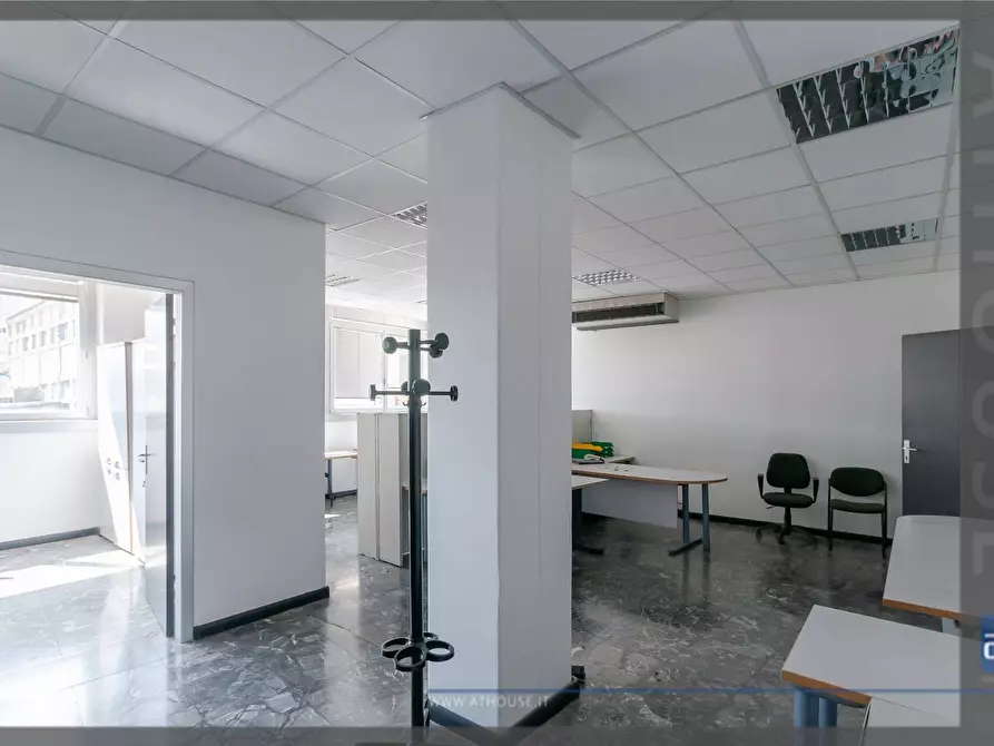 Immagine 6 di Ufficio in affitto  in Via Karl Ludwig Von Bruck a Trieste