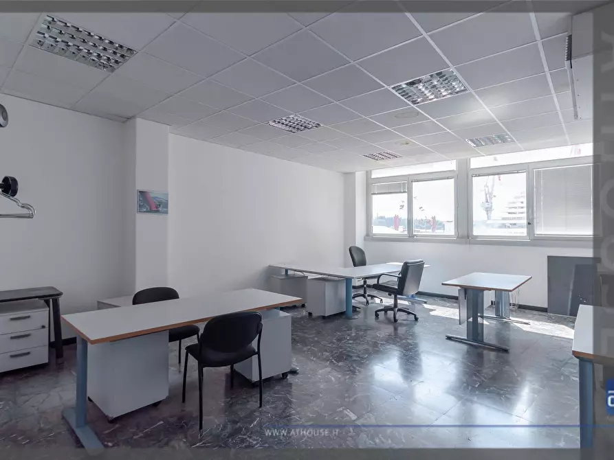 Immagine 7 di Ufficio in affitto  in Via Karl Ludwig Von Bruck a Trieste