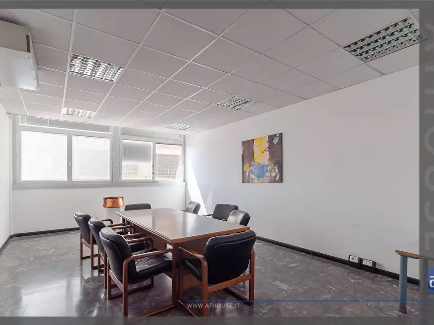 Immagine 8 di Ufficio in affitto  in Via Karl Ludwig Von Bruck a Trieste