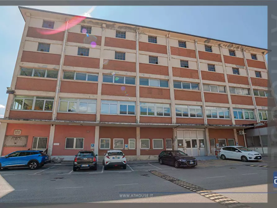 Immagine 10 di Ufficio in affitto  in Via Karl Ludwig Von Bruck a Trieste