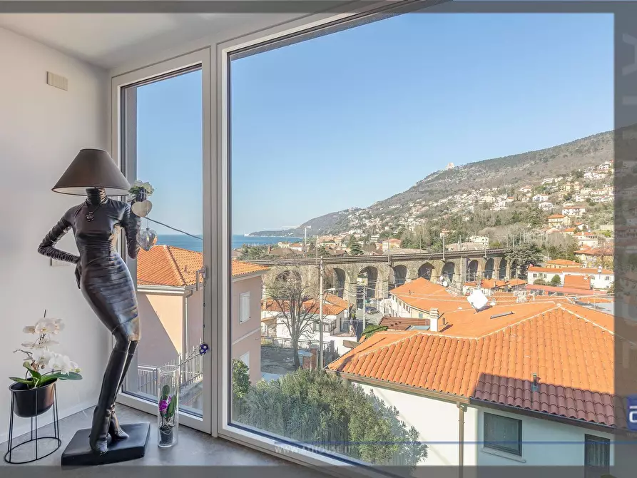 Immagine 2 di Villa in vendita  in Via Del Perarolo a Trieste