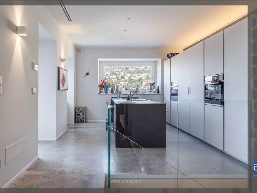 Immagine 6 di Villa in vendita  in Via Del Perarolo a Trieste