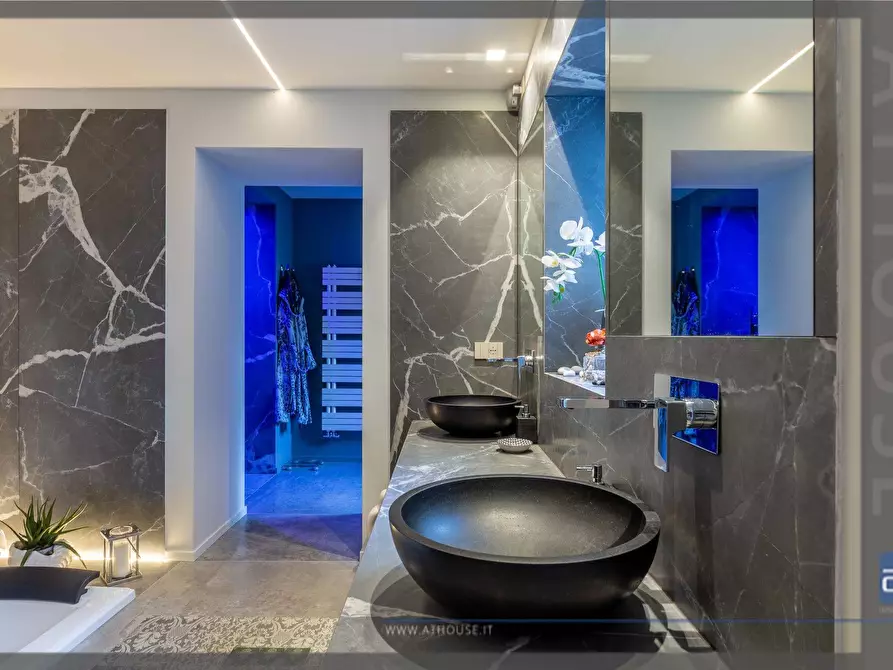 Immagine 16 di Villa in vendita  in Via Del Perarolo a Trieste