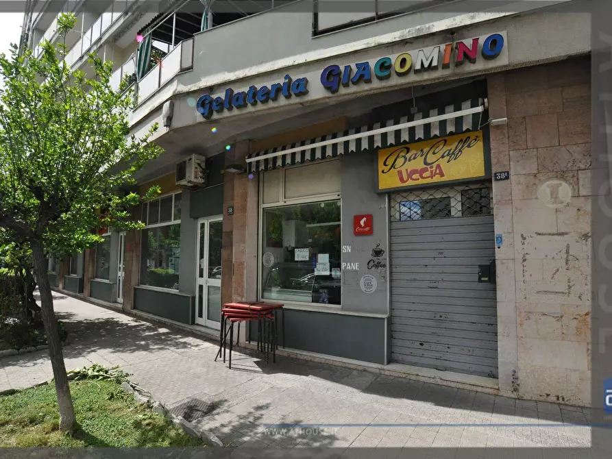 Immagine 1 di Locale commerciale in vendita  in Viale Campi Elisi a Trieste