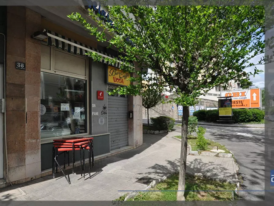 Immagine 2 di Locale commerciale in vendita  in Viale Campi Elisi a Trieste