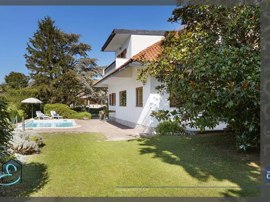 Immagine 3 di Appartamento in vendita  in Via Del Ricreatorio a Trieste