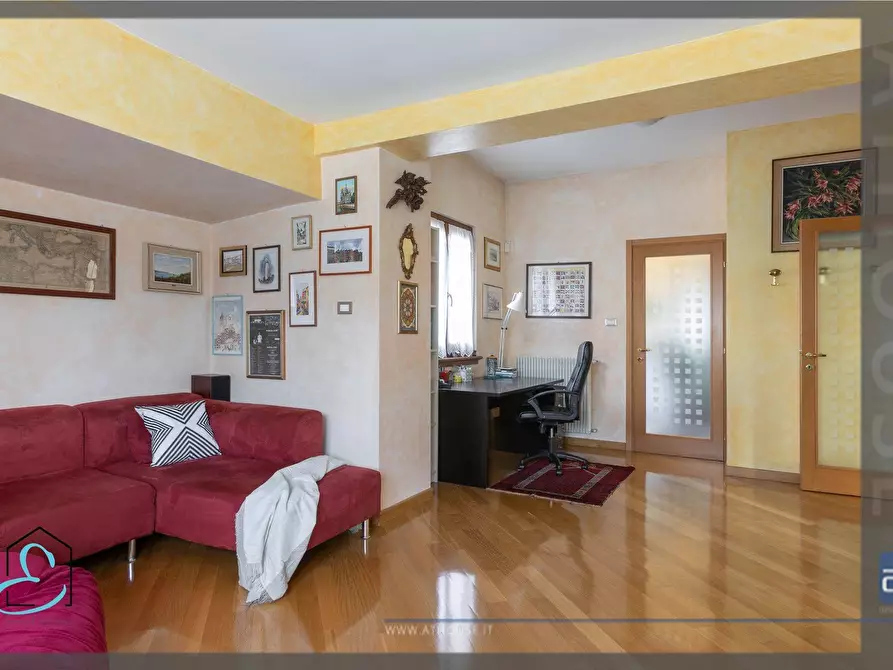 Immagine 21 di Appartamento in vendita  in Via Del Ricreatorio a Trieste