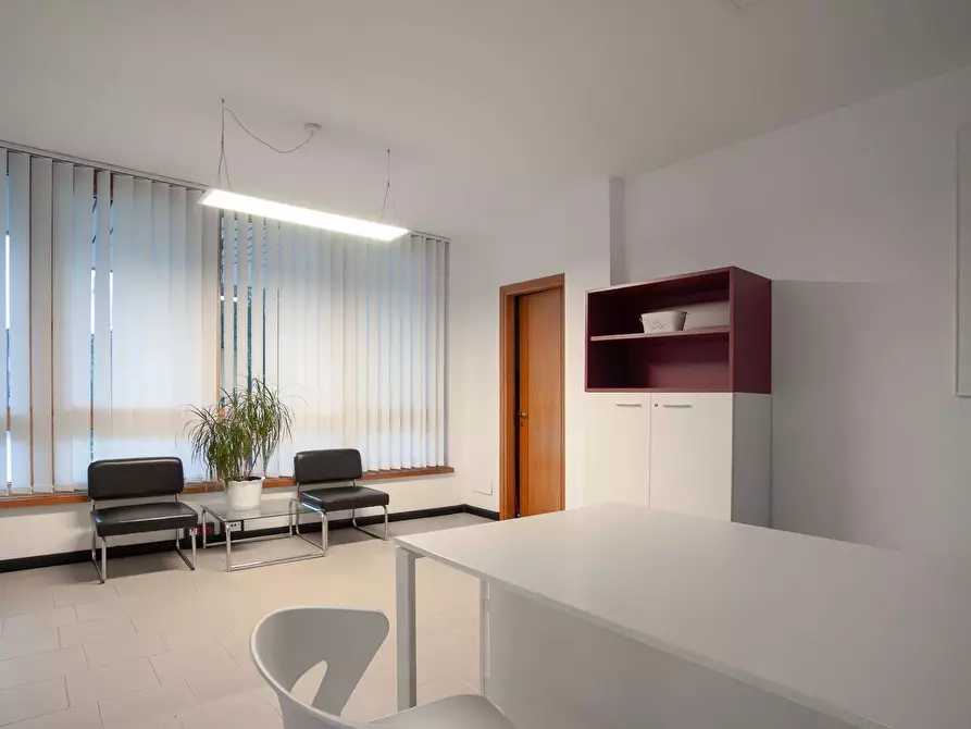 Immagine 6 di Locale commerciale in vendita  in via Buonarroti a Gorizia