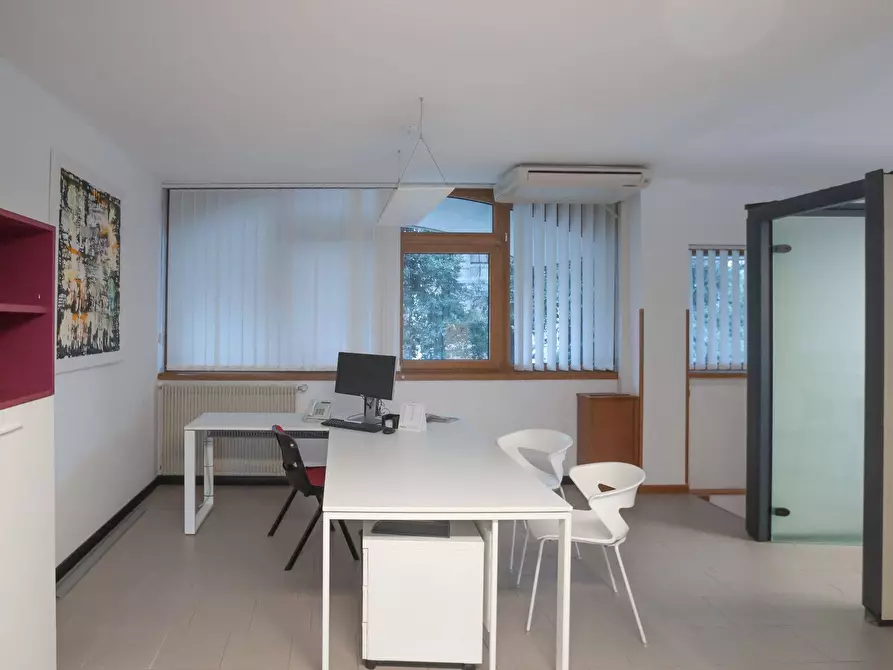 Immagine 8 di Locale commerciale in vendita  in via Buonarroti a Gorizia