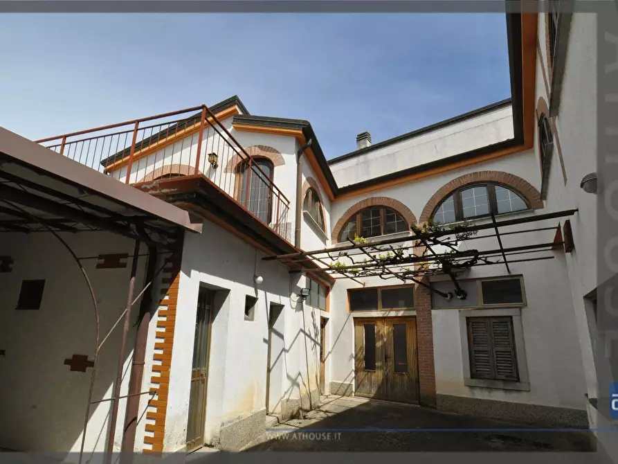 Immagine 6 di Rustico / casale in vendita  in Località Borgo Grotta Gigante a Sgonico