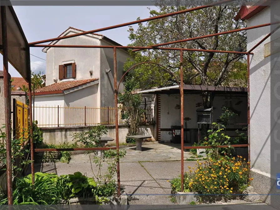 Immagine 9 di Rustico / casale in vendita  in Località Borgo Grotta Gigante a Sgonico