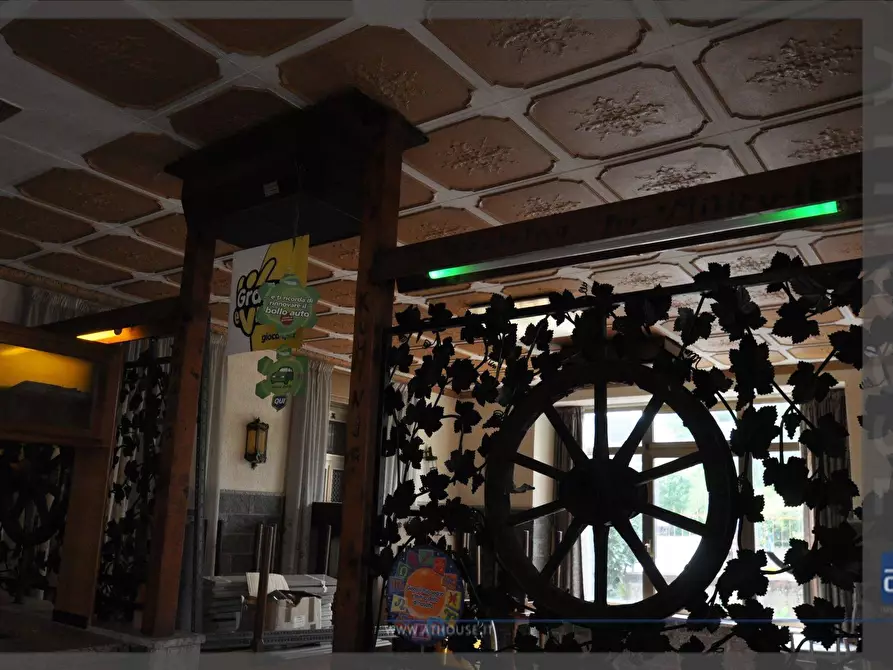 Immagine 15 di Rustico / casale in vendita  in Località Borgo Grotta Gigante a Sgonico