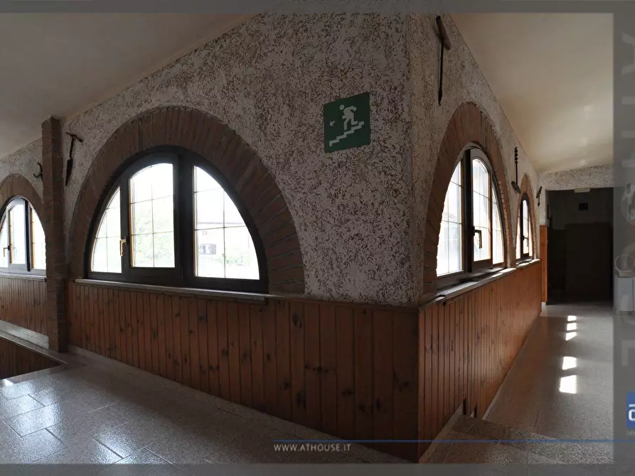 Immagine 19 di Rustico / casale in vendita  in Località Borgo Grotta Gigante a Sgonico