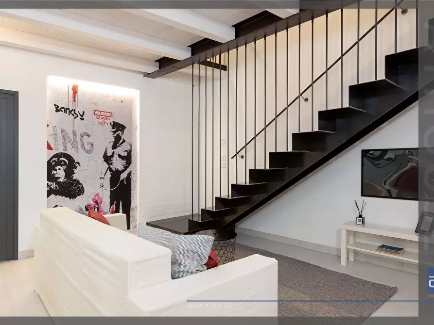 Immagine 4 di Appartamento in vendita  in Via San Francesco D'assisi a Trieste