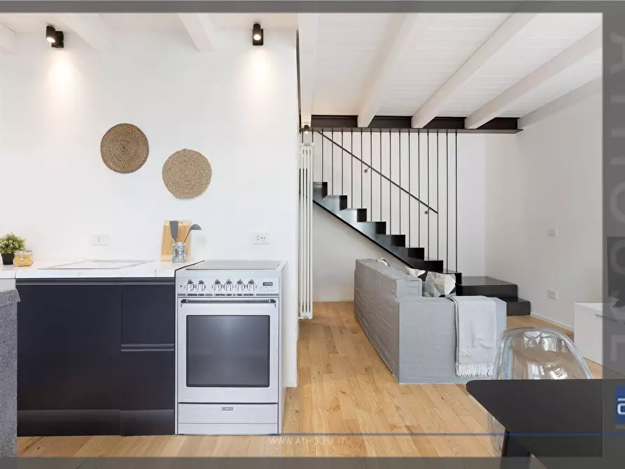 Immagine 4 di Appartamento in vendita  in Via San Francesco D'assisi a Trieste