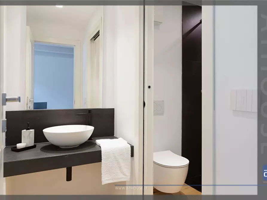 Immagine 5 di Appartamento in vendita  in Via San Francesco D'assisi a Trieste