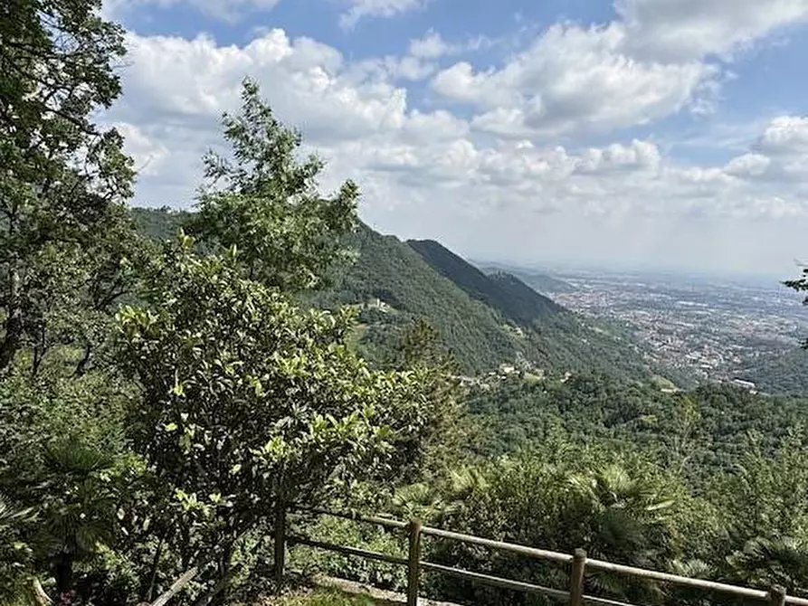 Immagine 22 di Casa indipendente in vendita  in via Bracc a Alzano Lombardo
