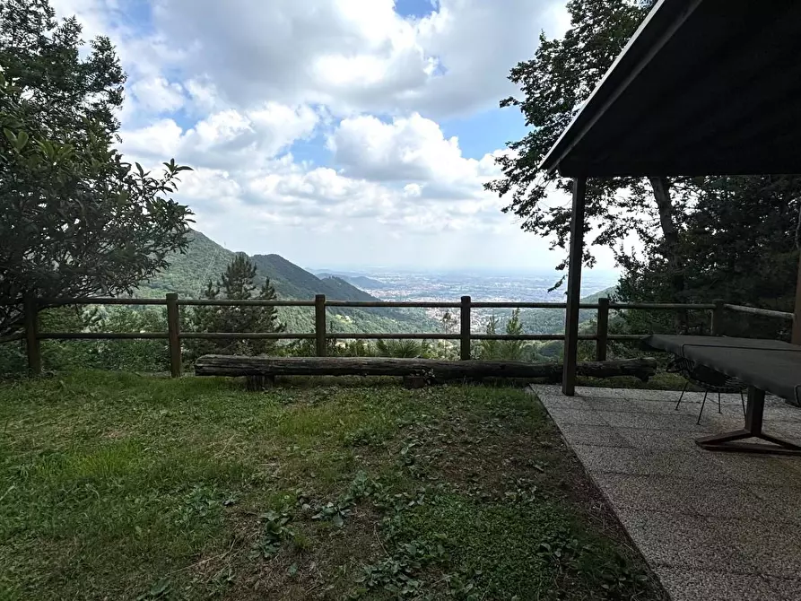 Immagine 28 di Casa indipendente in vendita  in via Bracc a Alzano Lombardo