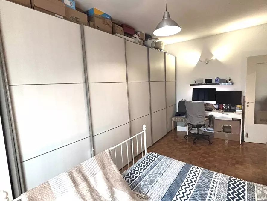 Immagine 11 di Appartamento in vendita  in piazza Gramsci a Milano