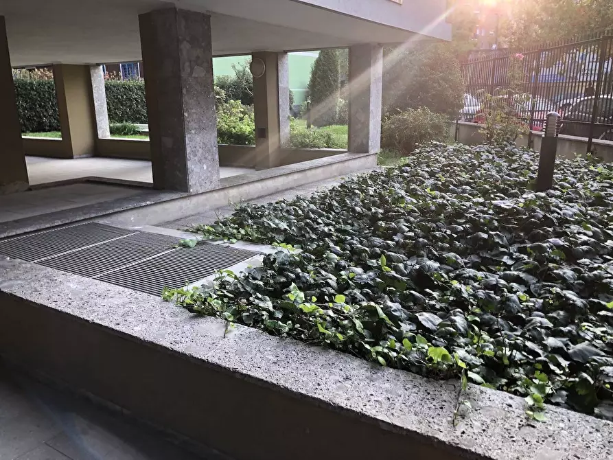 Immagine 10 di Appartamento in affitto  in via Flumendosa a Milano