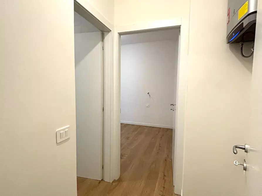Immagine 19 di Appartamento in affitto  in via Flumendosa a Milano