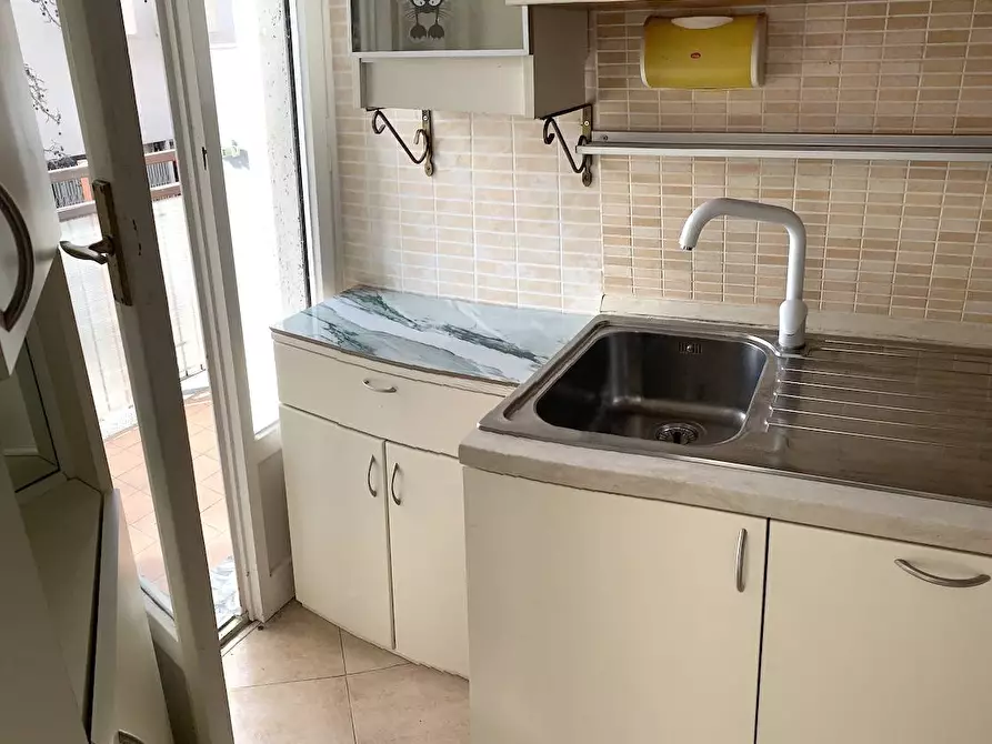 Immagine 5 di Appartamento in affitto  in Viale Certosa a Milano