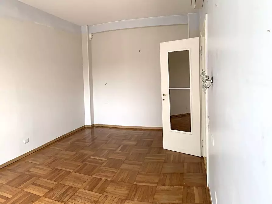 Immagine 11 di Appartamento in affitto  in Viale Certosa a Milano