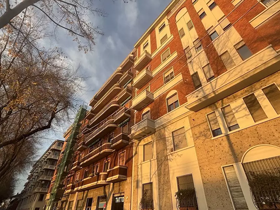 Immagine 2 di Appartamento in vendita  in Via Mac Mahon a Milano