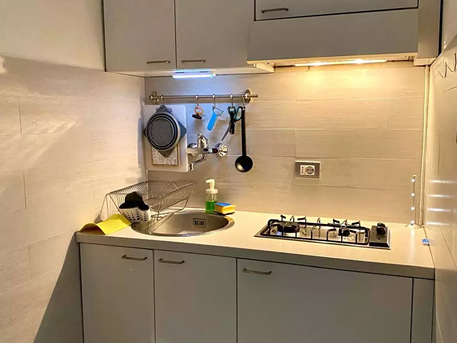 Immagine 8 di Appartamento in affitto  in Via Piero Della Francesca a Milano