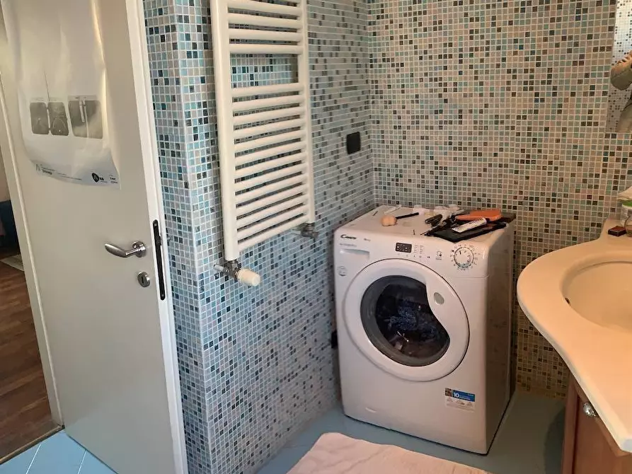 Immagine 20 di Appartamento in affitto  in via Ripamonti a Milano