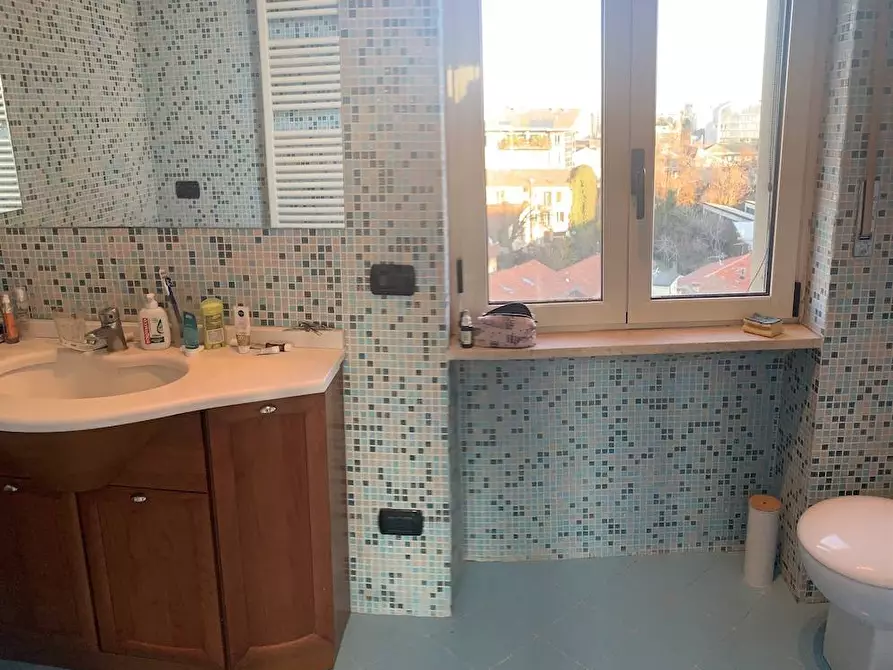 Immagine 21 di Appartamento in affitto  in via Ripamonti a Milano