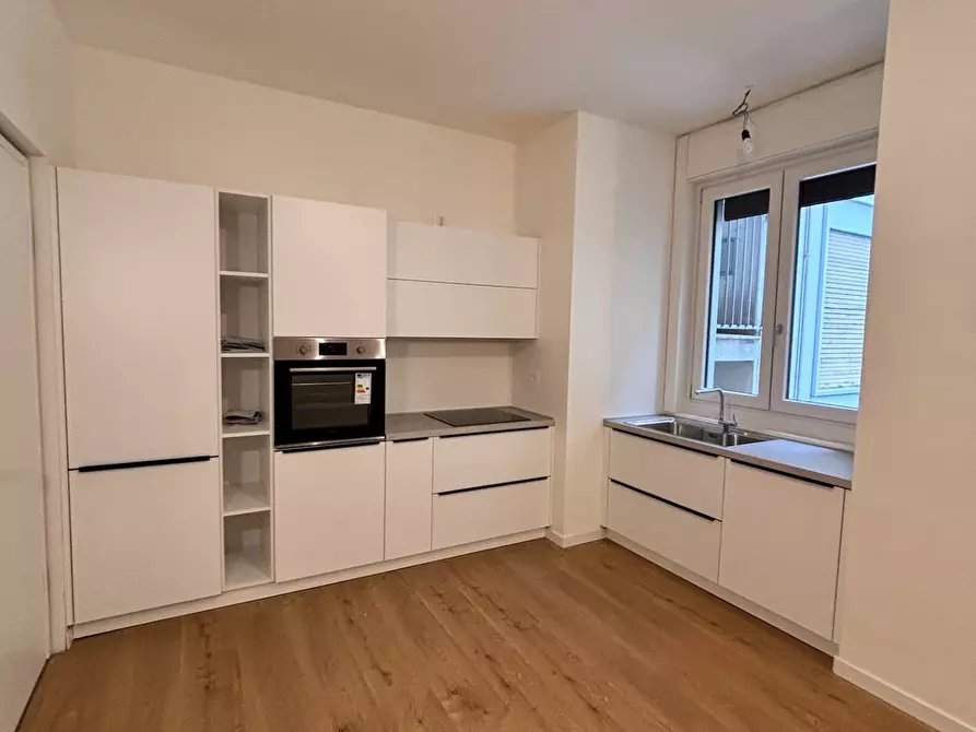 Immagine 7 di Appartamento in affitto  in via Flumendosa a Milano