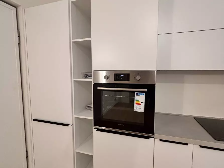 Immagine 6 di Appartamento in affitto  in via Flumendosa a Milano