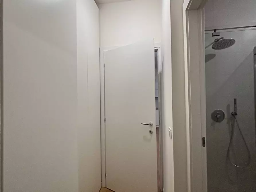 Immagine 18 di Appartamento in affitto  in via Flumendosa a Milano