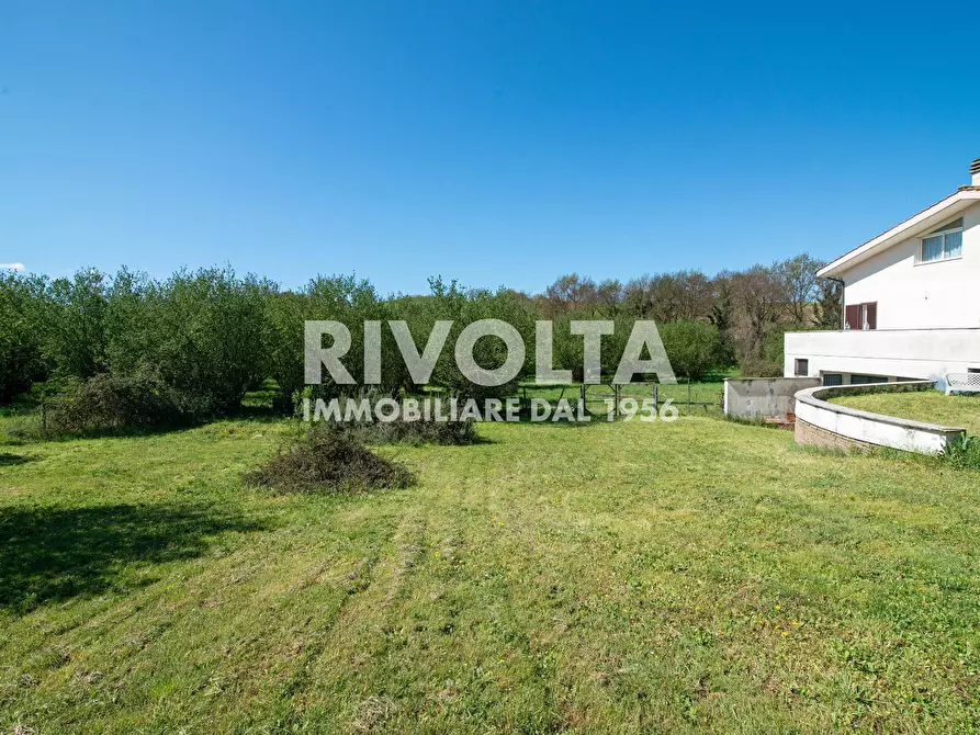Immagine 2 di Villa in vendita  in via dell'asinara a Rignano Flaminio