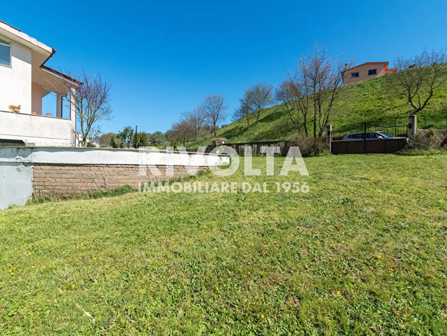 Immagine 5 di Villa in vendita  in via dell'asinara a Rignano Flaminio