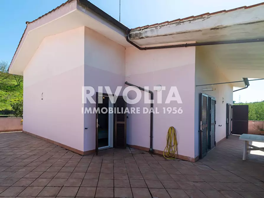 Immagine 15 di Villa in vendita  in via dell'asinara a Rignano Flaminio