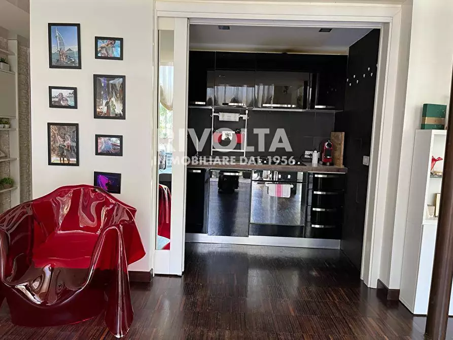 Immagine 9 di Appartamento in vendita  in Via Della Camilluccia a Roma