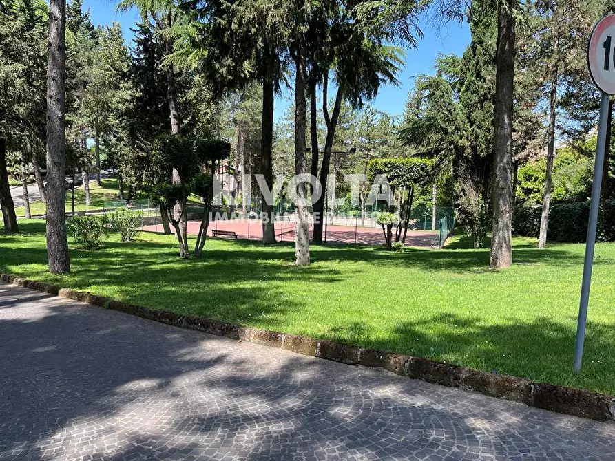 Immagine 16 di Appartamento in vendita  in Via Della Camilluccia a Roma