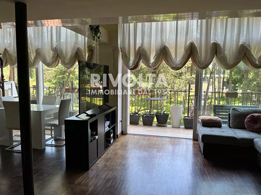 Immagine 18 di Appartamento in vendita  in Via Della Camilluccia a Roma