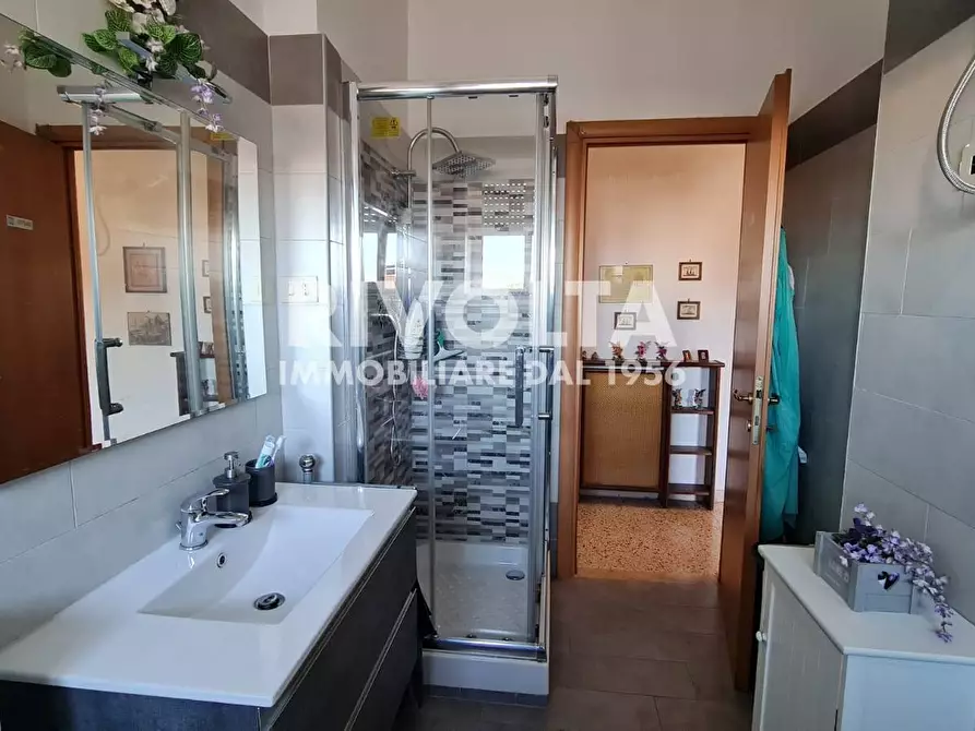 Immagine 15 di Attico in vendita  in Via Diego Simonetti a Roma