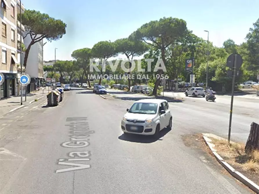 Immagine 5 di Locale commerciale in vendita  in Piazzale Gregorio Vii a Roma