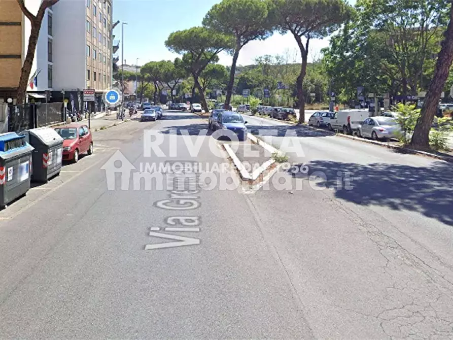 Immagine 7 di Locale commerciale in vendita  in Piazzale Gregorio Vii a Roma