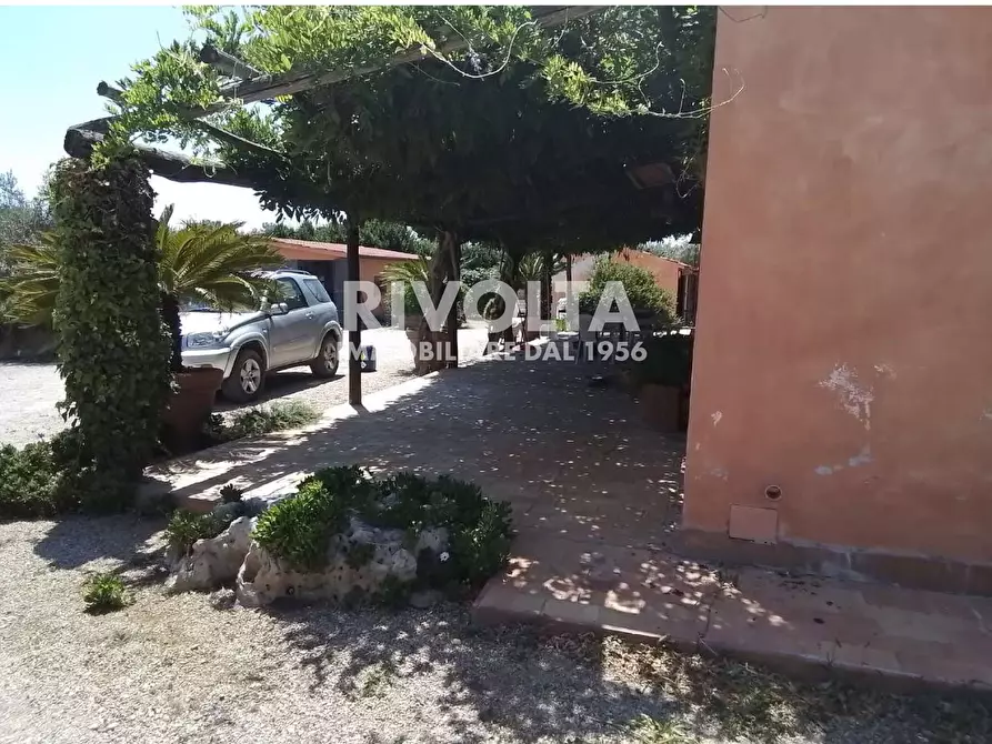 Immagine 10 di Rustico / casale in vendita  in Località Cacciata Grande a Montalto Di Castro