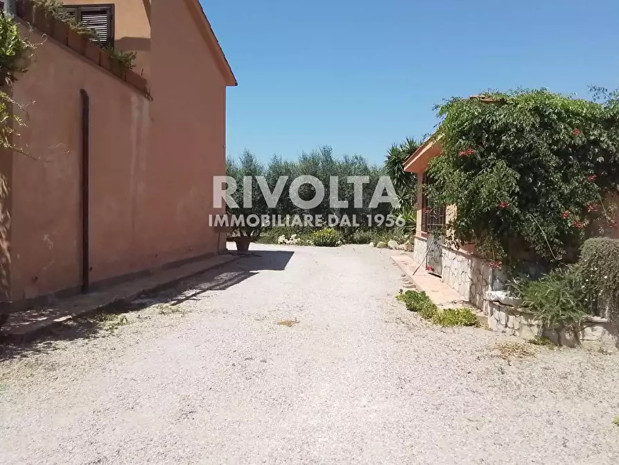 Immagine 17 di Rustico / casale in vendita  in Località Cacciata Grande a Montalto Di Castro