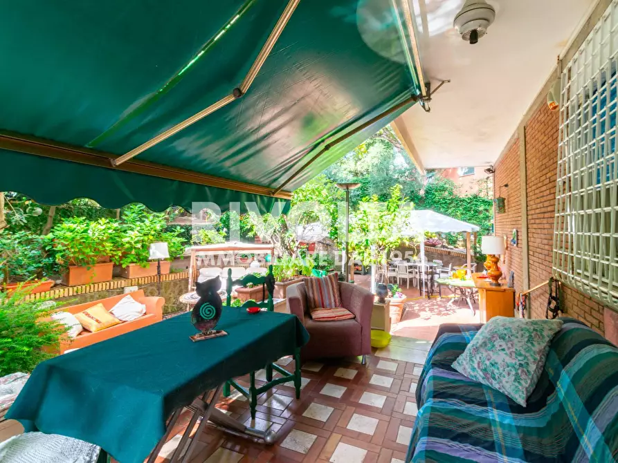 Immagine 18 di Appartamento in vendita  in Via Moena a Roma