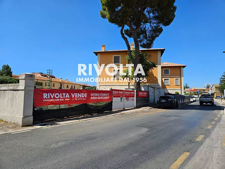 Immagine 7 di Casa indipendente in vendita  in piazza Mario Cortesini a Orbetello