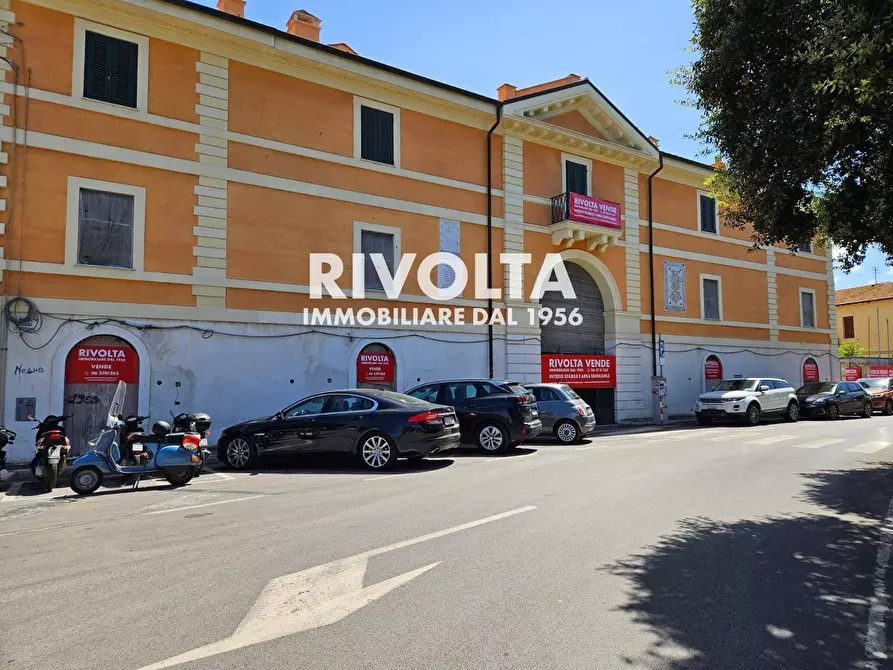 Immagine 19 di Casa indipendente in vendita  in piazza Mario Cortesini a Orbetello