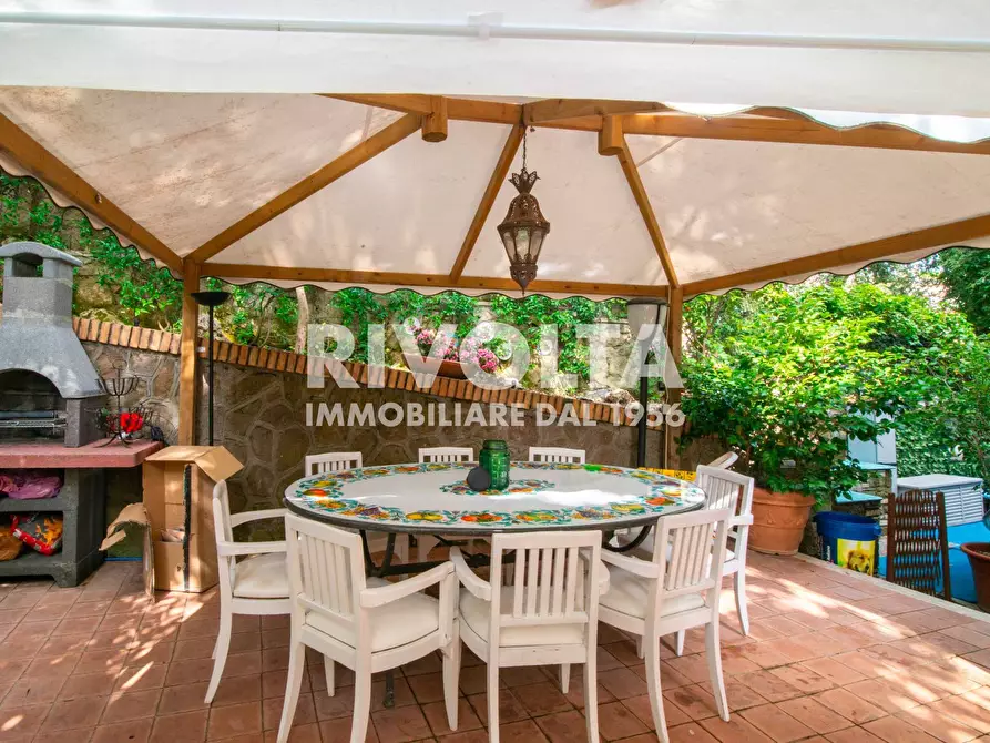 Immagine 22 di Appartamento in vendita  in Via Moena a Roma