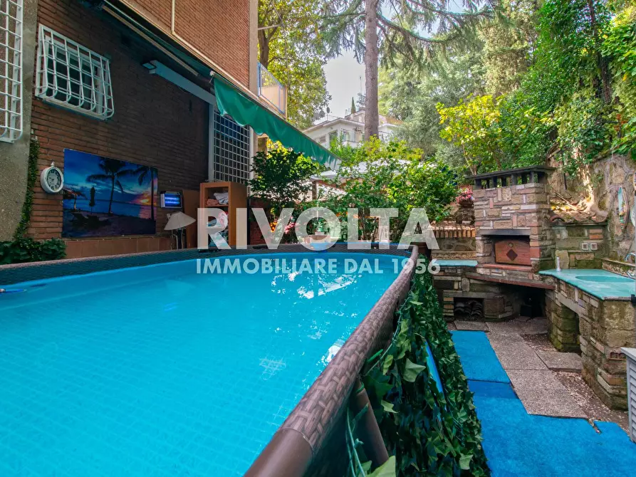 Immagine 26 di Appartamento in vendita  in Via Moena a Roma